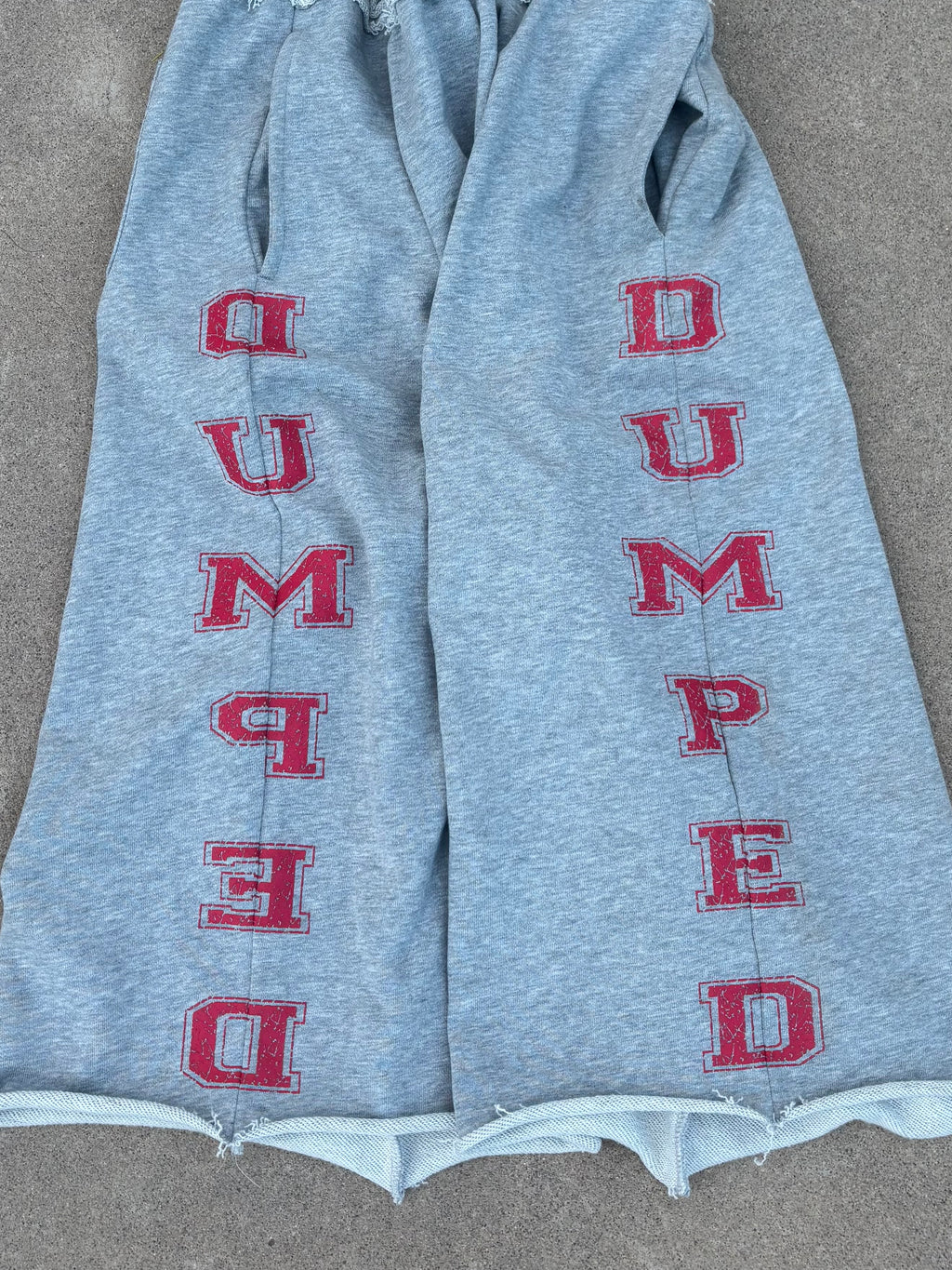 "MIRROR" 3/4 SWEATSHORTS